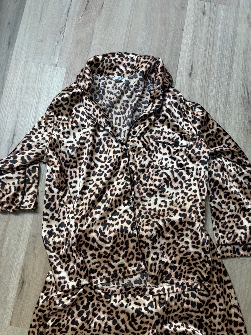 Women's Leopard Satin Pajama Set - Tan & Black